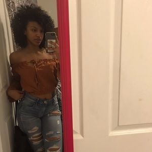 Meet your Posher, Yanireth